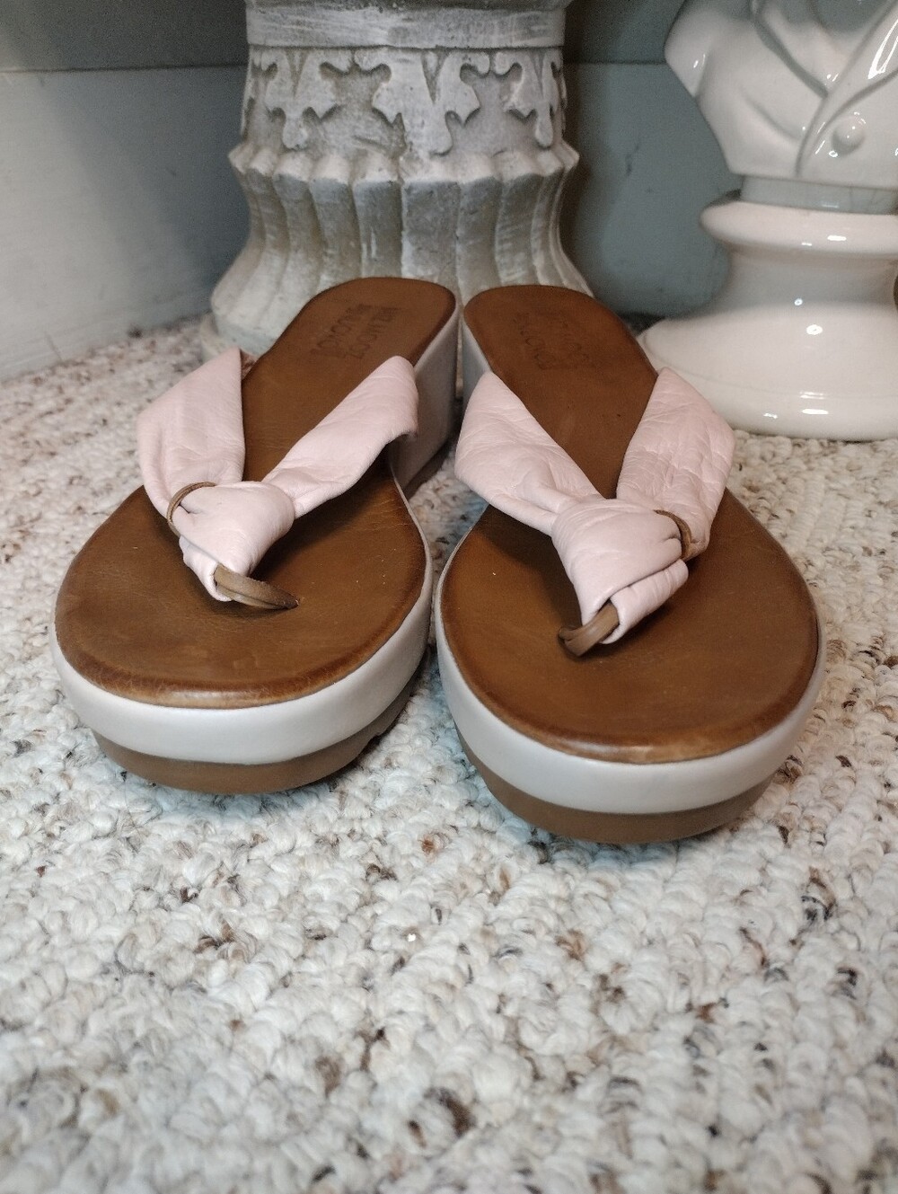 Miz Mooz Nuovo Blush Leather Platform Thong Sandals - Picture 3 of 8